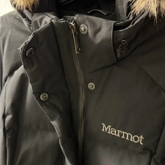 Marmot Women's Black Puffer Coat with Faux Fur Trim - Ladies Medium - Picture 3 of 10